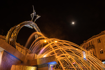 Image showing Water fountain at night