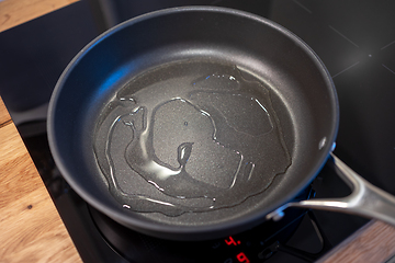 Image showing cooking oil on a pan