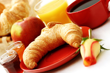Image showing butter croissant
