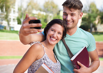 Image showing University, friends and students for selfie on campus for learning, studying together and knowledge. Education, school and happy man and woman take picture for social media, online post and memory