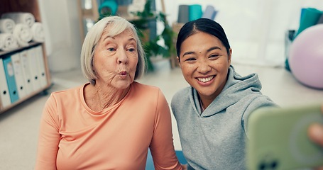 Image showing Physiotherapist, selfie or old woman in physical therapy after mobility rehabilitation exercise and social media. Elderly patient, physiotherapy or senior person with pictures or photo with memory