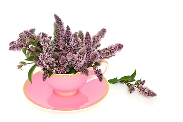 Image showing Peppermint Flower Leaf Tea to Relieve Anxiety and Stress 