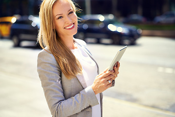 Image showing Woman, portrait and tablet with city, commute and street with smile for travel startup. Entrepreneur, technology and working with cape town, urban and adventure blog for holiday review and journey