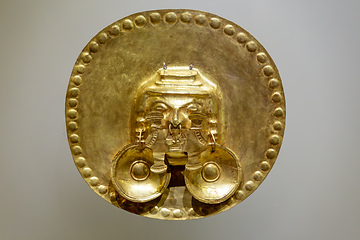 Image showing Pre-Columbian gold artifact in the Museo del Oro. Famous Gold Museum, Bogota, Colombia.