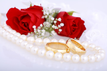 Image showing Golden wedding rings