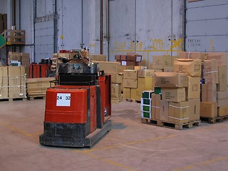 Image showing Truck and pallets in a warehouse