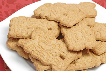 Image showing Spiced christmas cookies on a plate