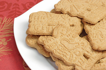 Image showing Plate of spiced cookies