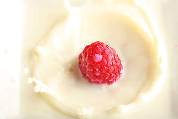 Image showing raspberry splash