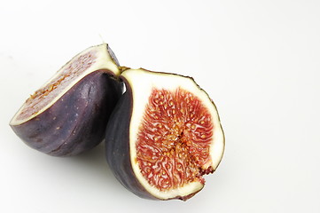 Image showing one fresh fig cut