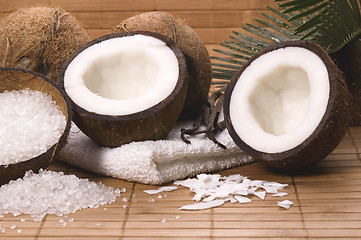 Image showing coco and vanilla bath