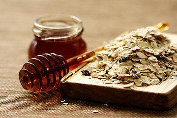 Image showing oatmeal and honey