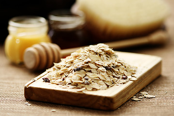 Image showing oatmeal and honey