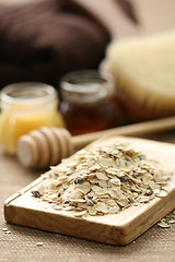 Image showing oatmeal and honey