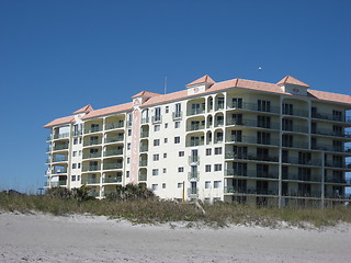 Image showing Apartmentbuilding at the beach