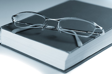 Image showing book and glasses