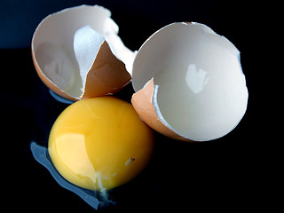 Image showing Still-life with a broken egg [6]