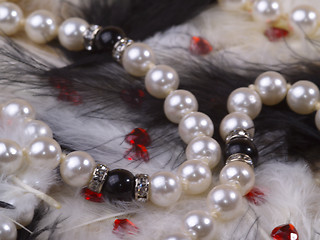 Image showing pearl necklace