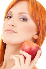 Image showing red apple