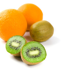 Image showing oranges and kiwi 