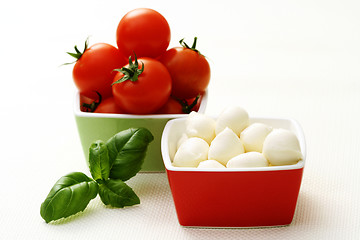 Image showing mozzarella and cherry tomatoes