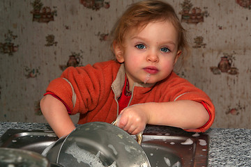 Image showing Washing the dishes