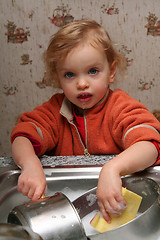 Image showing Washing the dishes