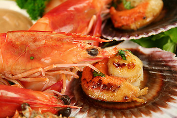 Image showing Pan Fried Scallops And Shrimps