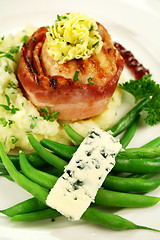 Image showing Blue Cheese Beans With Chicken Mignon