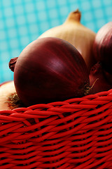 Image showing basket of onions