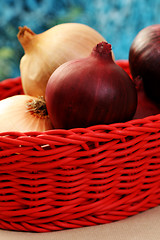 Image showing basket of onions