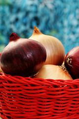 Image showing basket of onions