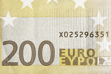 Image showing 200 Euros B-side