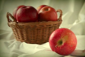 Image showing Apples