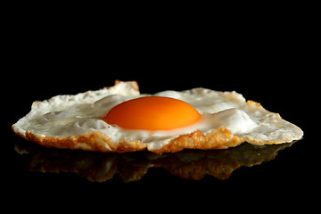 Image showing Egg on black 