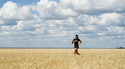 Image showing running girl