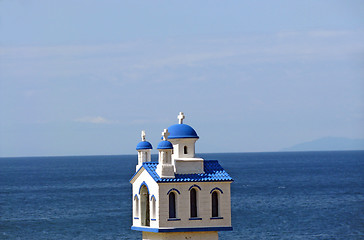 Image showing Little chapel by the sea