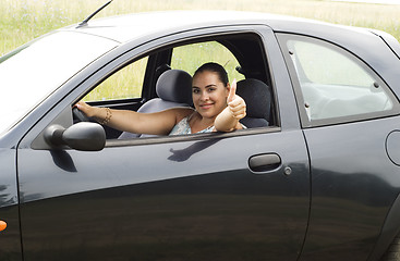 Image showing happy woman in the car