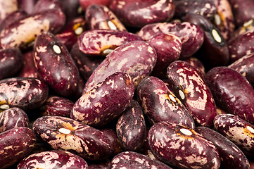 Image showing Kidney beans in wooden dish