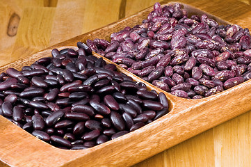 Image showing Kidney beans in wooden dish