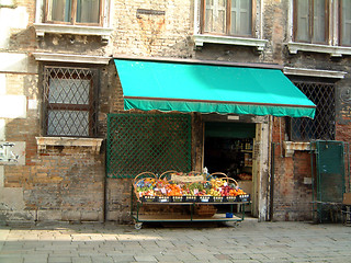 Image showing Venezian fruit shop