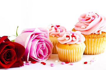 Image showing Cupcakes and flowers