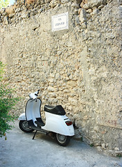 Image showing Vespa in via Leopardi