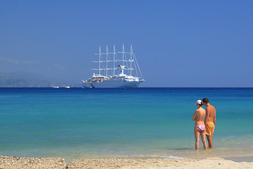 Image showing Couple on the beach