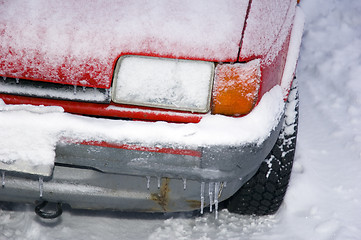 Image showing Snow covered car