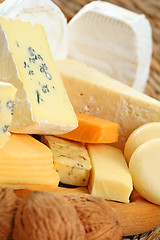 Image showing board of cheese