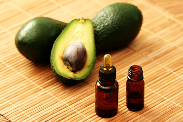 Image showing avocado essential oil