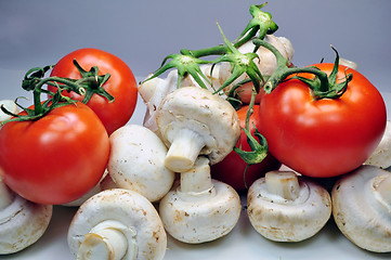 Image showing Tomatoes and mushrooms