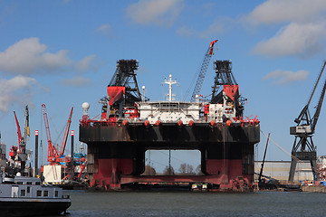 Image showing Oil rig