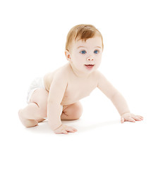 Image showing crawling baby boy in diaper